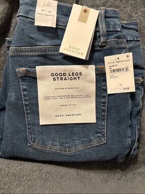 Good American Good Legs Straight Jeans - Medium Blue